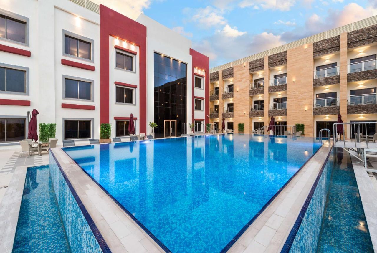 Best Western Plus Al Qurayyat City Center Exteriér fotografie