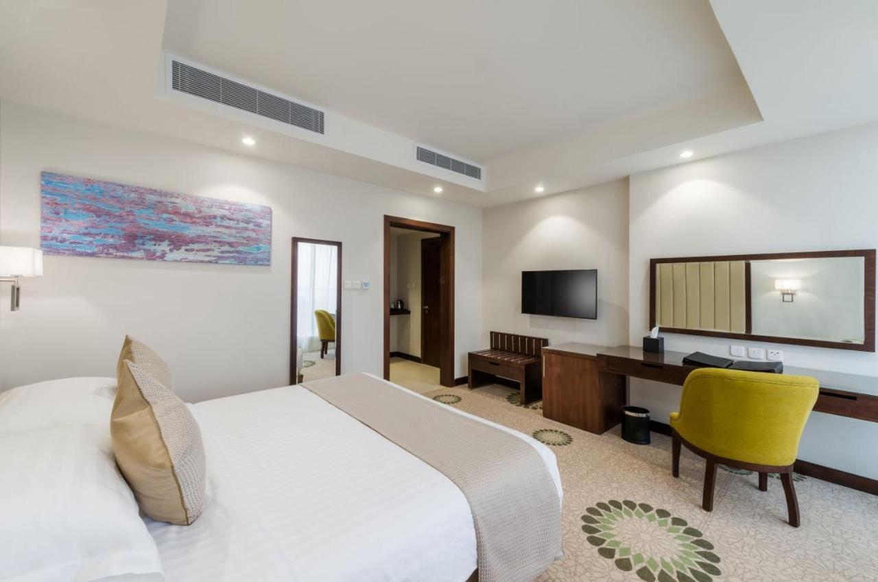 Best Western Plus Al Qurayyat City Center Exteriér fotografie