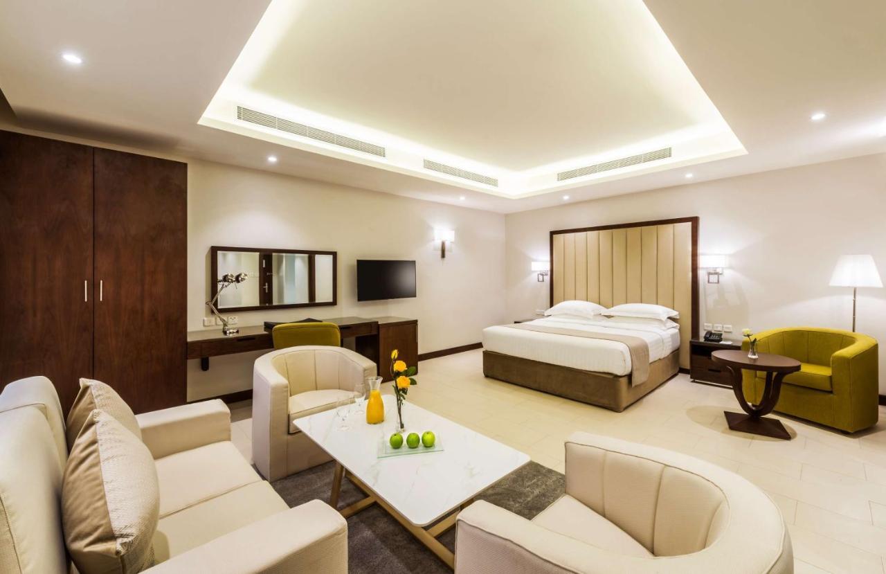 Best Western Plus Al Qurayyat City Center Exteriér fotografie