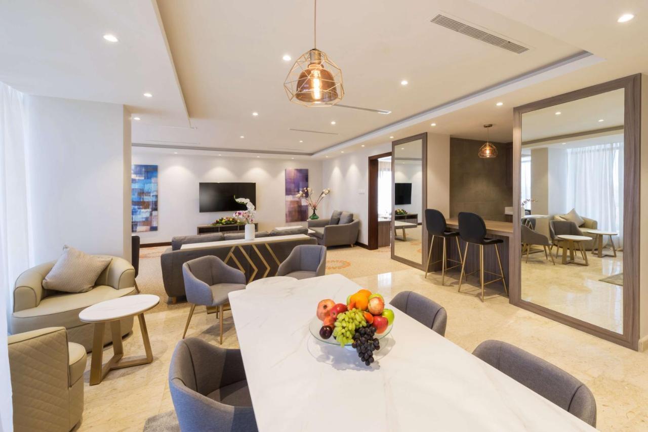 Best Western Plus Al Qurayyat City Center Exteriér fotografie