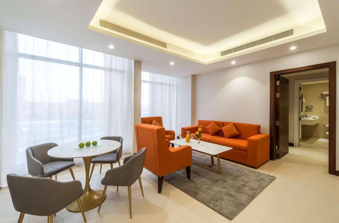 Best Western Plus Al Qurayyat City Center Exteriér fotografie